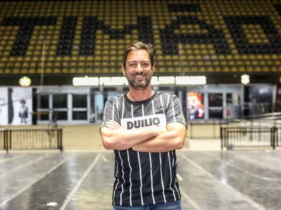 Com Duílio presidente, Corinthians venceu apenas 26% dos jogos fora de casa