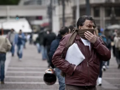 Frente fria traz chuva, ventos de até 80 km/h e queda de temperatura em SP