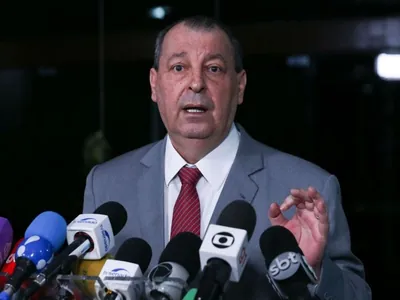 Omar Aziz manterá cálculo da inflação do Arcabouço que veio da Câmara