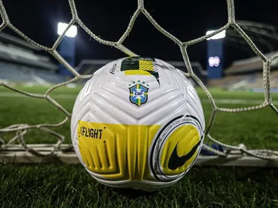 Marcelo do Ó: Brasileirão começa com excesso de gramados sintéticos