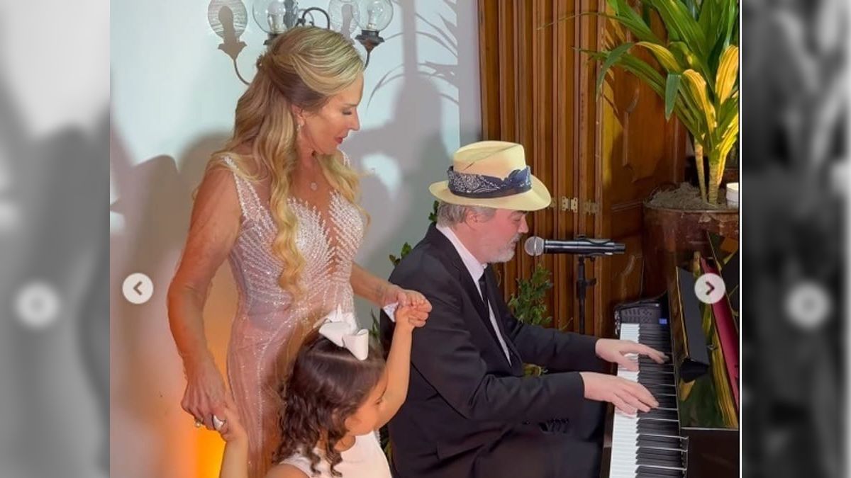 Helô Pinheiro faz 80 e celebra com neto de Tom Jobim tocando Garota de Ipanema