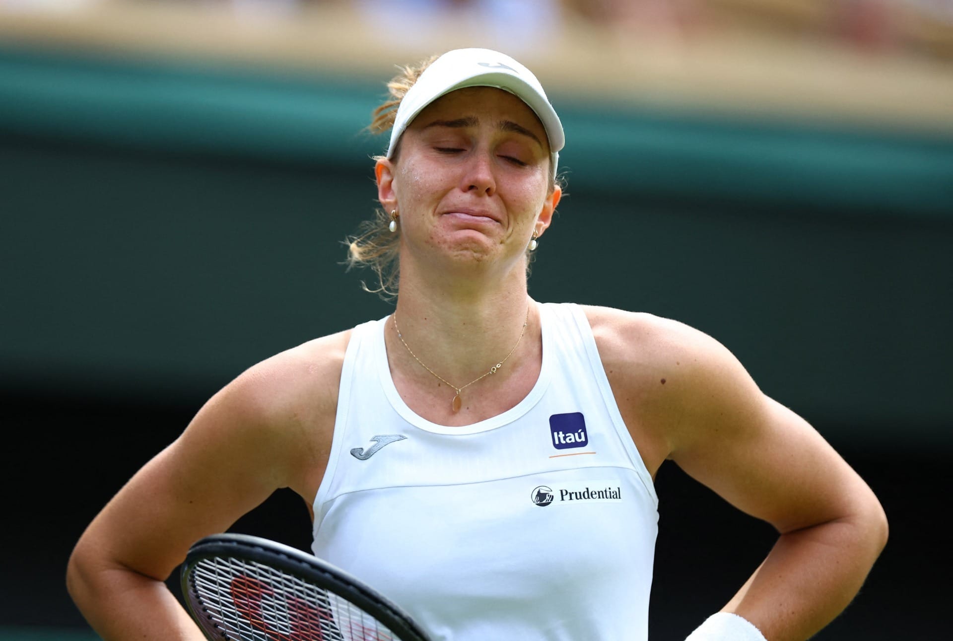 Bia Haddad se machuca e desiste de partida das oitavas de Wimbledon