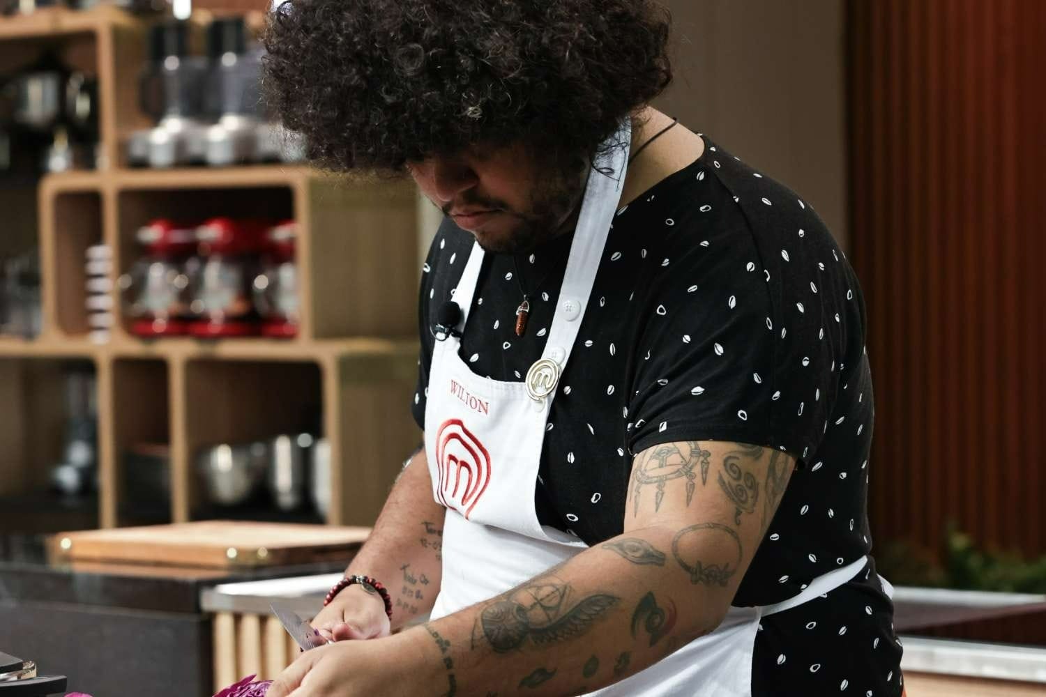 Polêmica com sal e “perseguição” a participante do MasterChef bombam na web