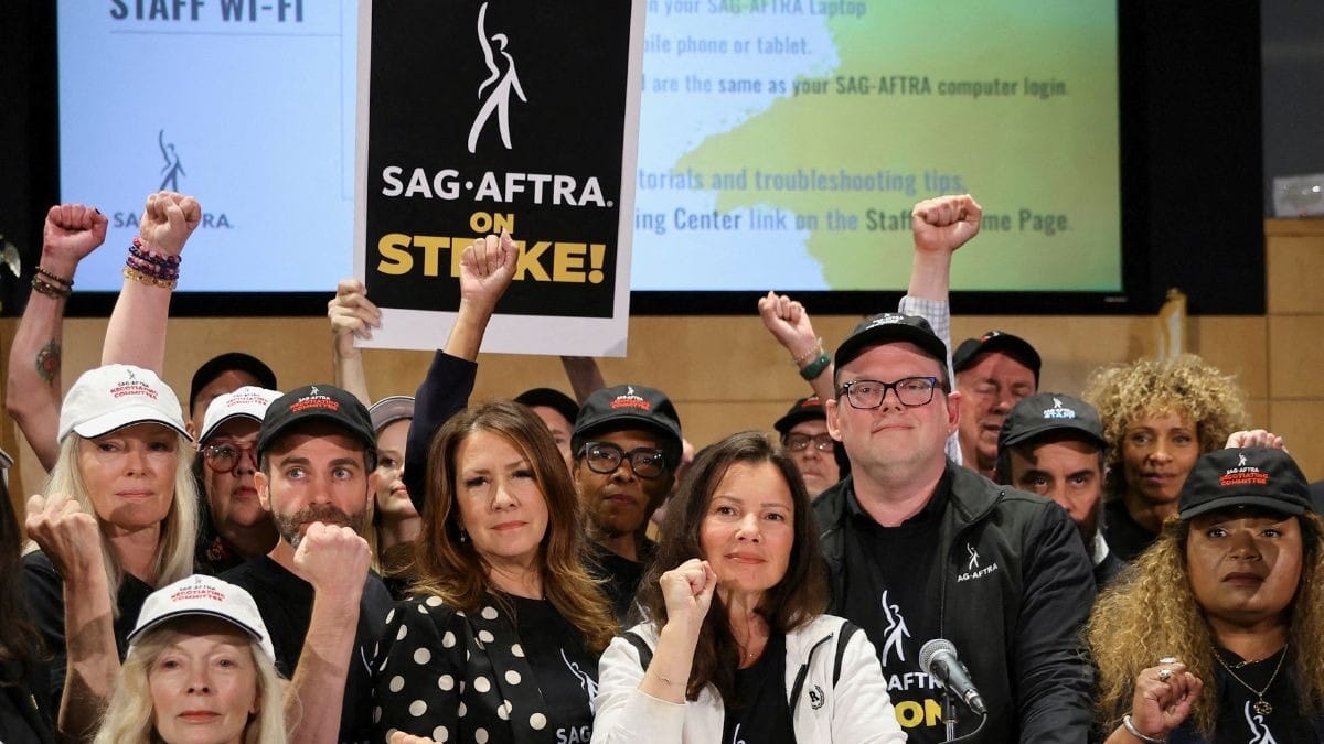 Atores se unem a roteiristas e entram em greve em Hollywood