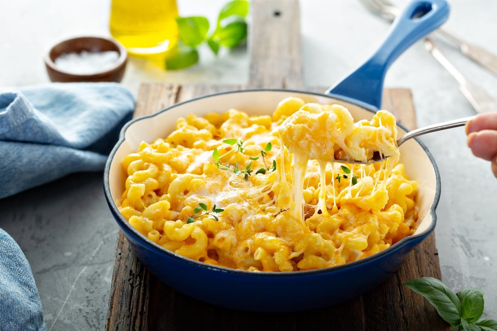 Famoso mac cheese dos Estados Unidos fica pronto em 30 minutos; aprenda