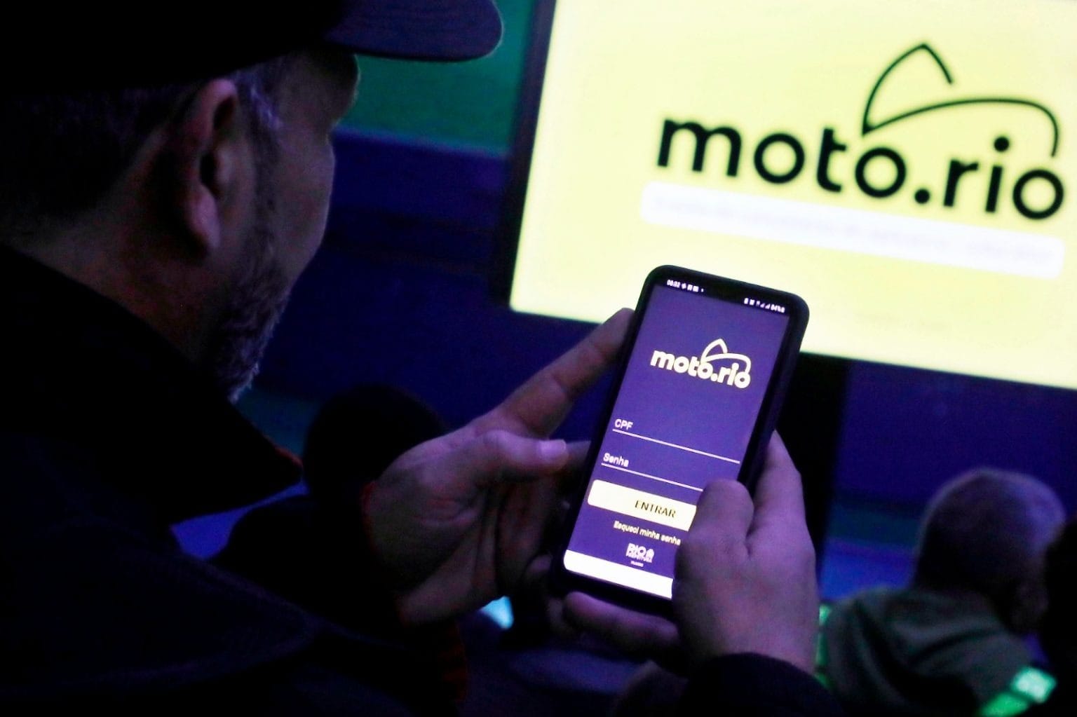 Aplicativo Moto.Rio começa a funcionar para passageiros