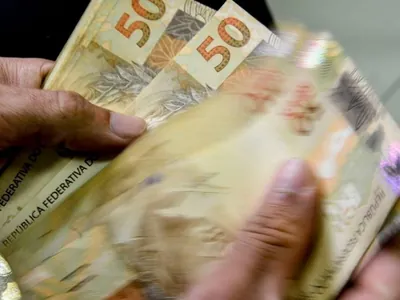Lula assina Desenrola 2.0, libera FGTS e proíbe apostas em bets por um ano