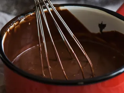 Ganache aerada da Carole Crema: delicioso recheio de bolo e ainda vira mousse