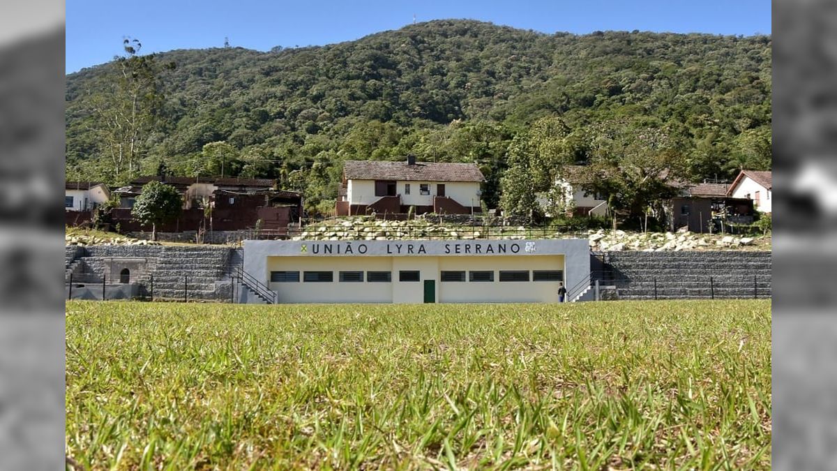 Primeiro campo de futebol do Brasil é reinaugurado em São Paulo