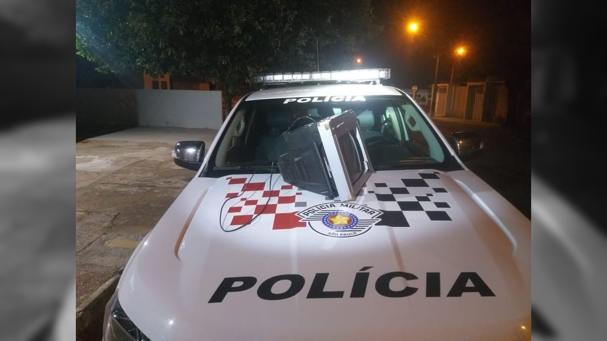 Homem arremessa televisão em companheira e acaba preso