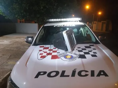 Homem arremessa televisão em companheira e acaba preso