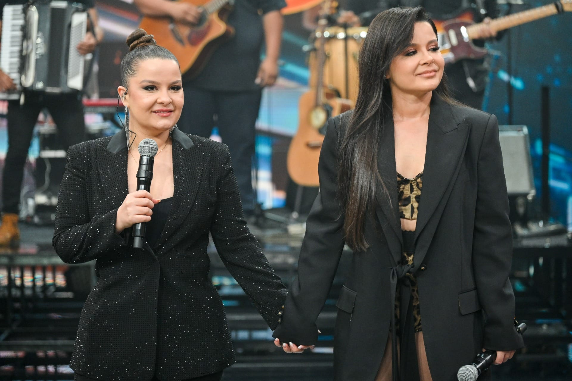 Maiara e Maraisa revelam ajuda de Leonardo no começo da carreira: "Maravilhoso"