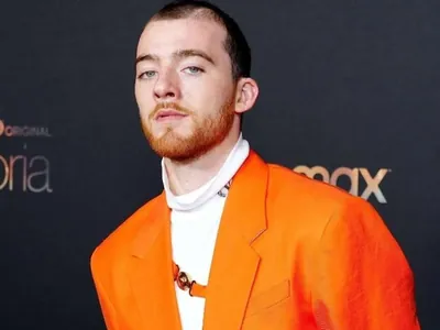 Por que 'Euphoria' manteve personagem de Angus Cloud após morte do ator?