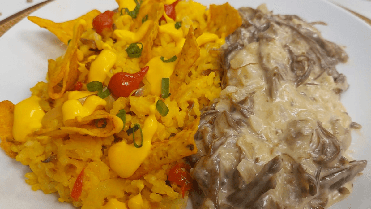 Arroz com nachos e carne de sol na nata | Band Receitas