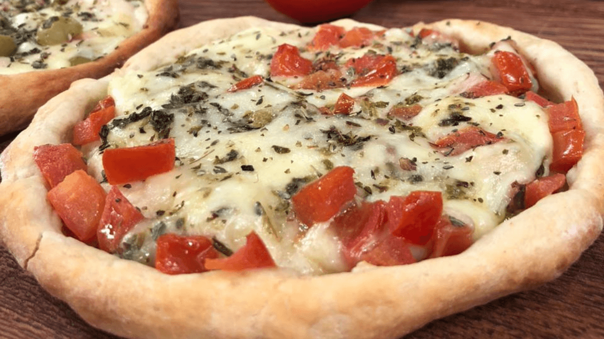 Pizza no pote com massa de iogurte | Band Receitas