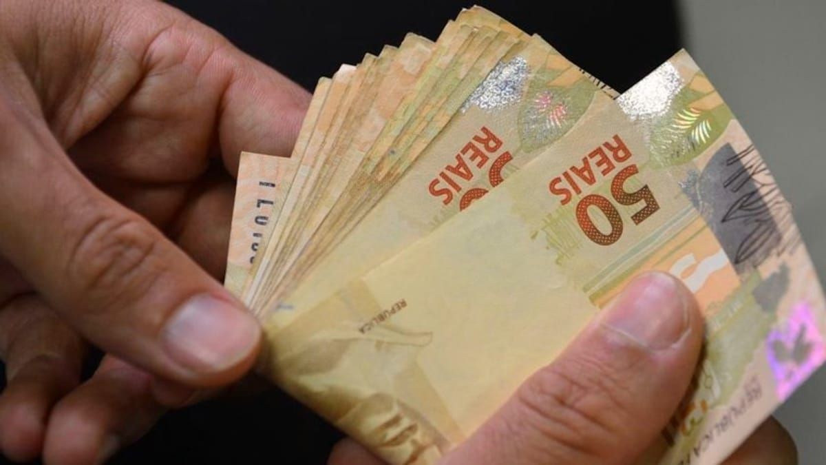 Novo salário mínimo paulista sobe para R$ 1.804 e entra em vigor nesta terça-feira (1º)