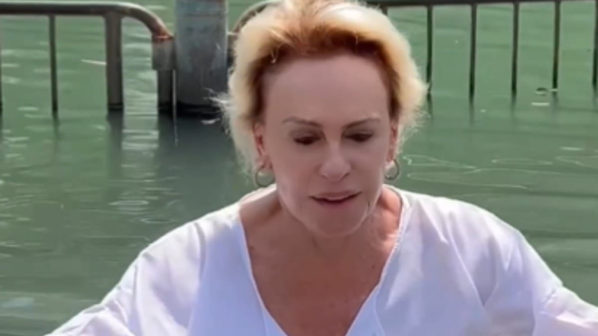 Ana Maria Braga emociona ao mostrar batismo no Rio Jordão