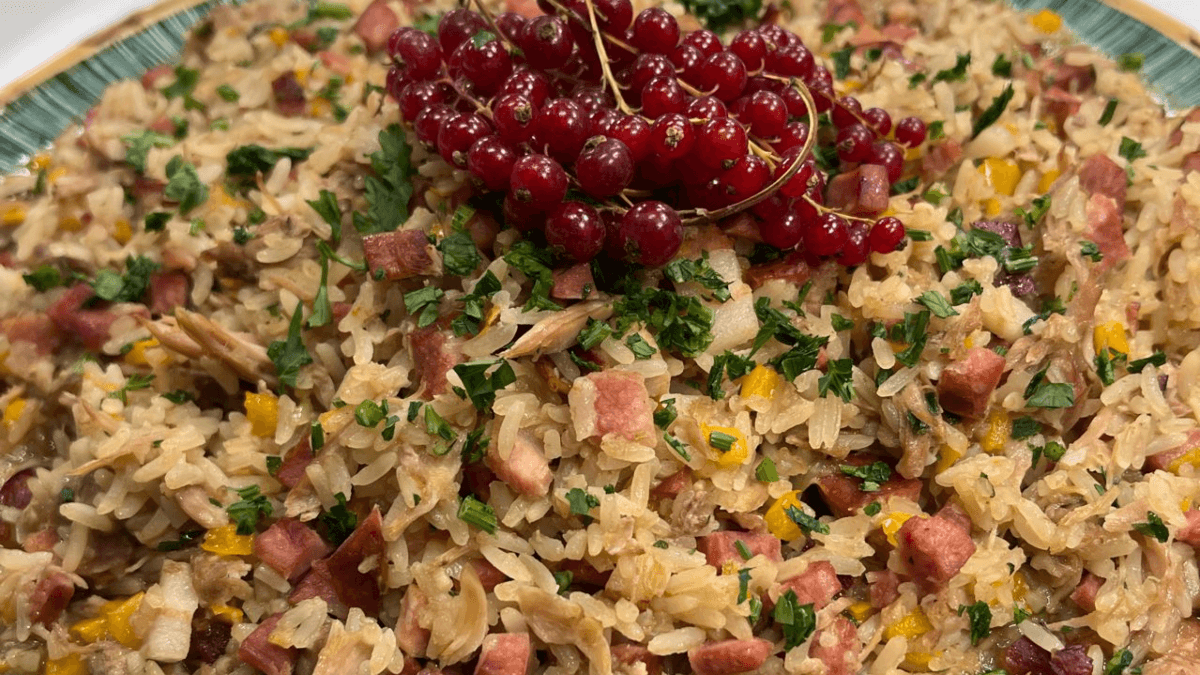 Arroz especial com costelinha desfiada e legumes | Band Receitas