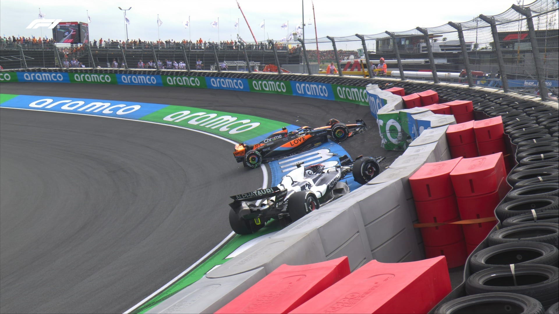 Ricciardo fratura a mão em acidente e fica fora do GP da Holanda; assista