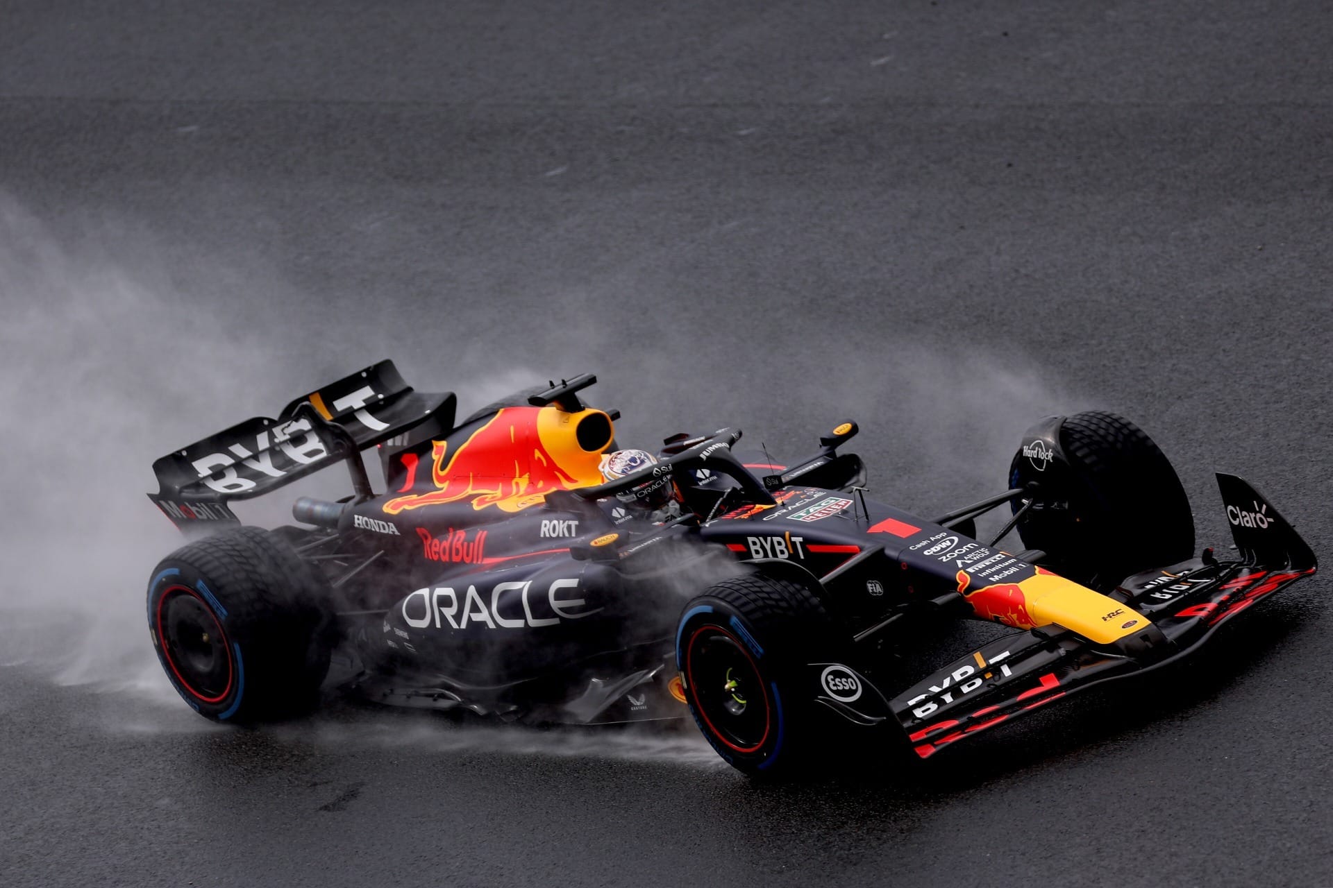 Verstappen assume a ponta no fim e lidera terceiro treino do GP da Holanda