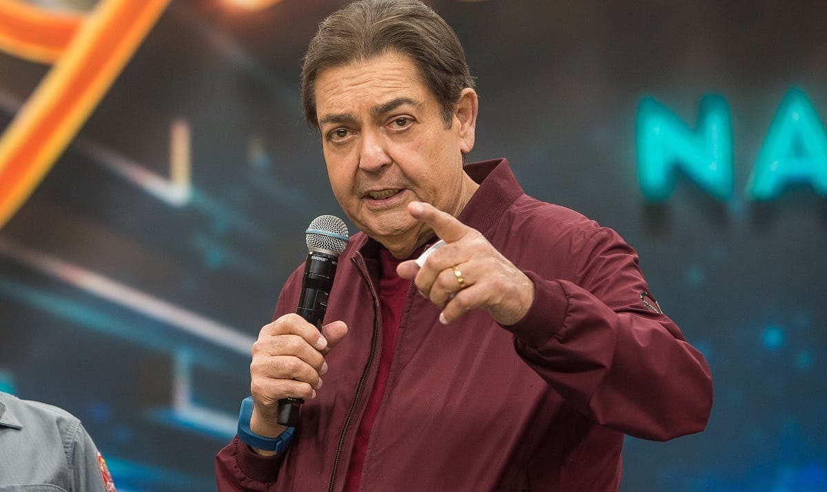 Faustão teve prioridade para receber coração devido ao caso grave, diz governo