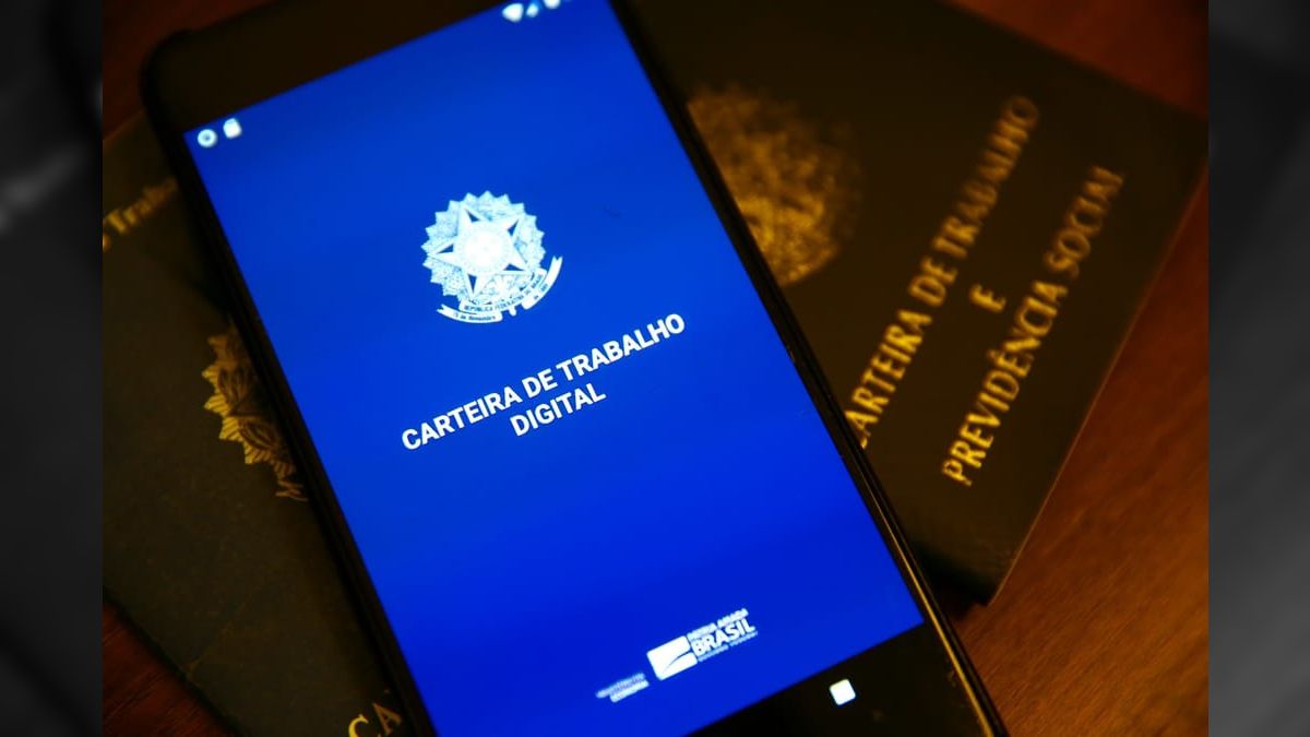 Baixo desemprego e busca por trabalho menos puxado fazem vagas dispararem no país