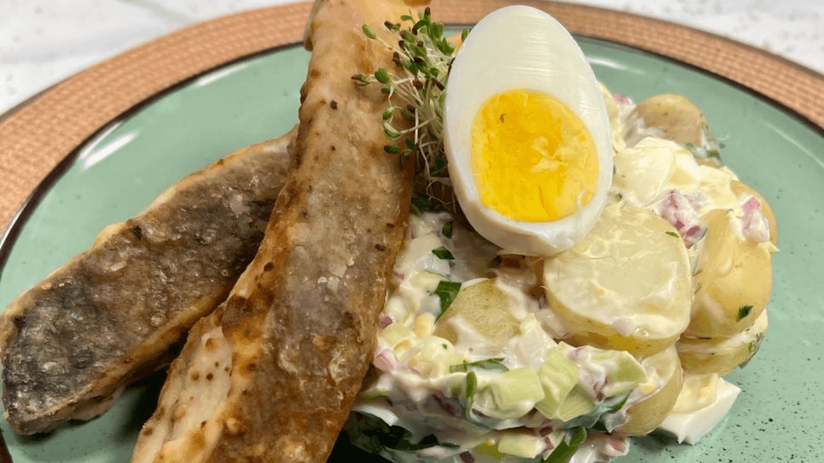 Costelinha de tambaqui com salada de batata | Band Receitas