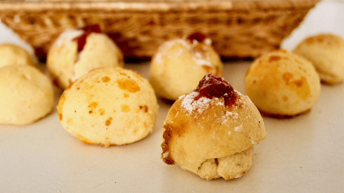 Pão de queijo assado prático | Band Receitas