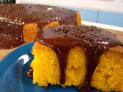 18 receitas de bolo de cenoura tradicional com muita cobertura de chocolate