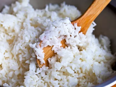Qual a medida de água para o arroz soltinho?