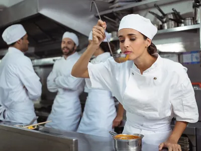 Como provar a comida corretamente? Chef ensina!