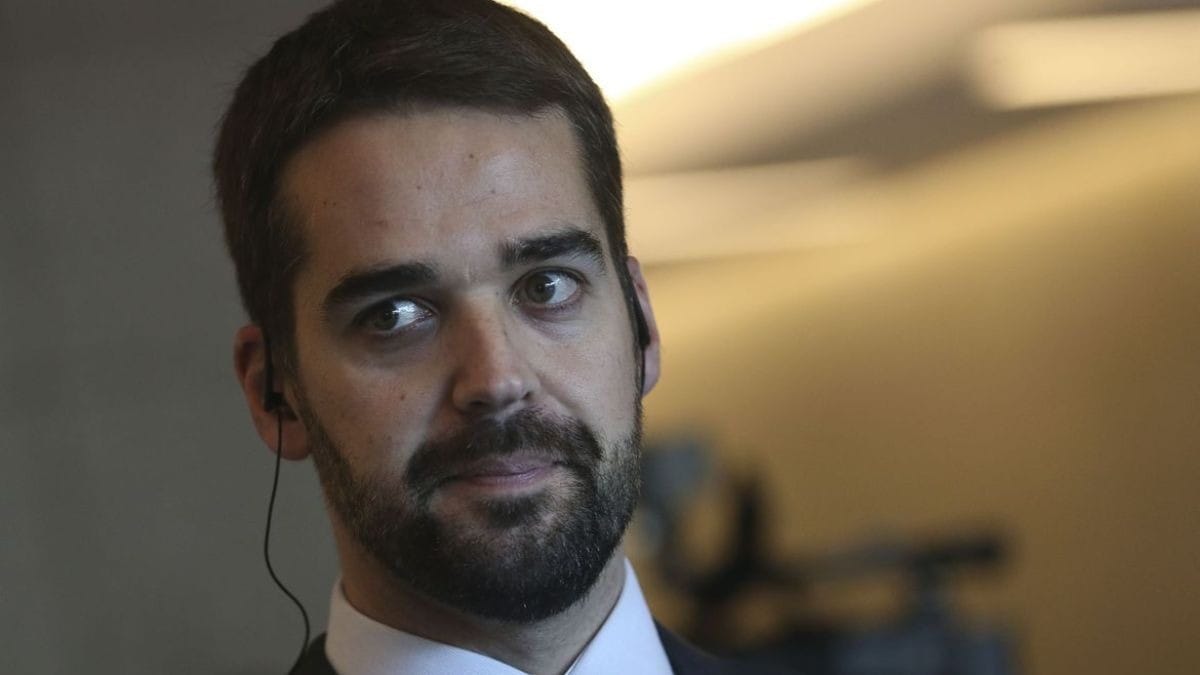 Eduardo Leite projeta 2026 e diz que Tarcísio deve 'deixar o bolsonarismo e vir mais ao centro'