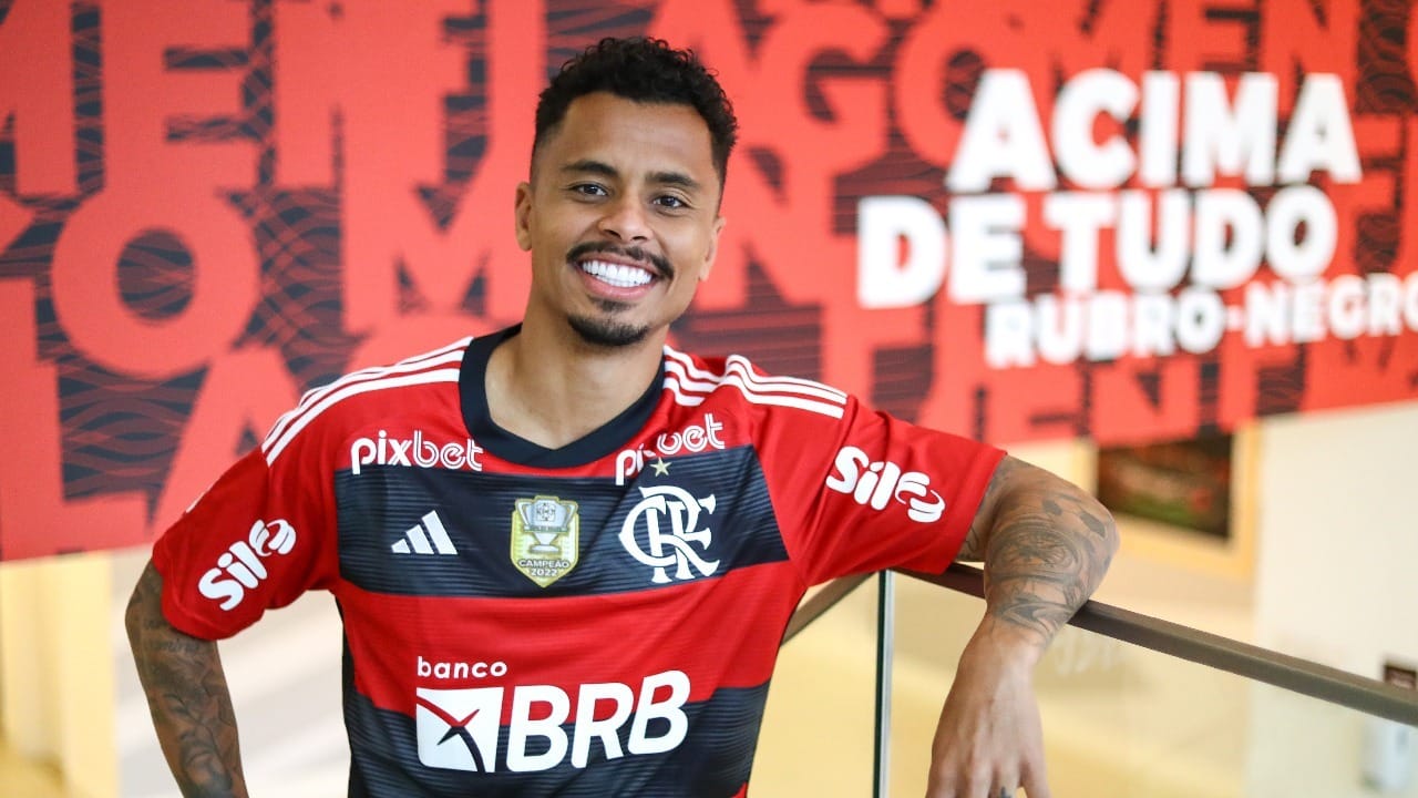 Corinthians tem interesse na contratação de Allan, do Flamengo; entenda