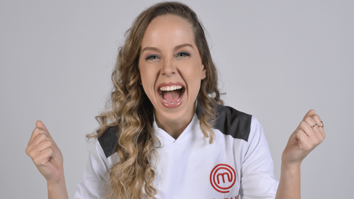 Bárbara está no MasterChef Profissionais 2023 (Foto: Renato Pizzutto/Band)