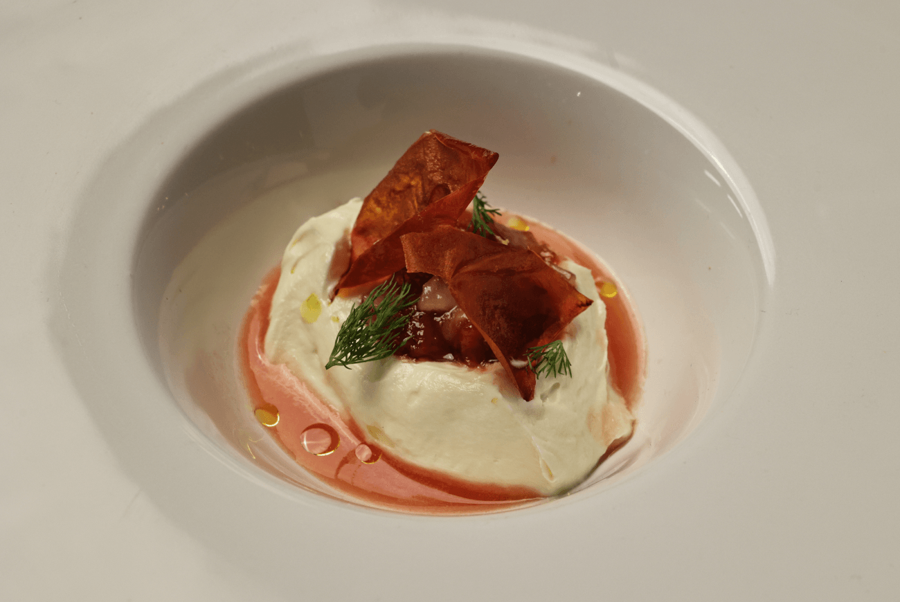 Compota de tomate com morango com creme de chocolate branco cítrico | Band Receitas