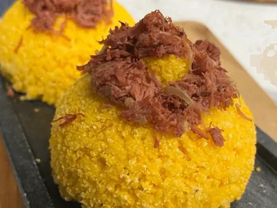 Como fazer cuscuz na cuscuzeira? Receita tradicional fica pronta em 10 minutos