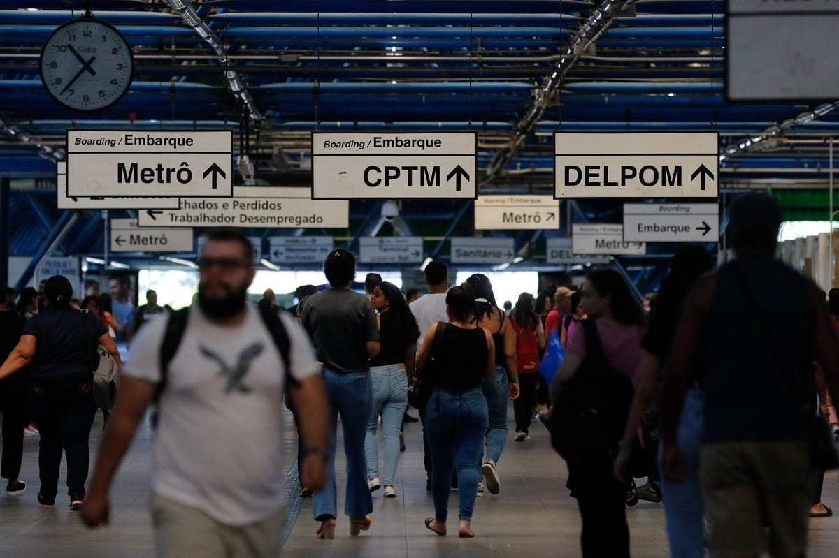 Governo de SP decreta ponto facultativo devido à greve nesta terça (28)