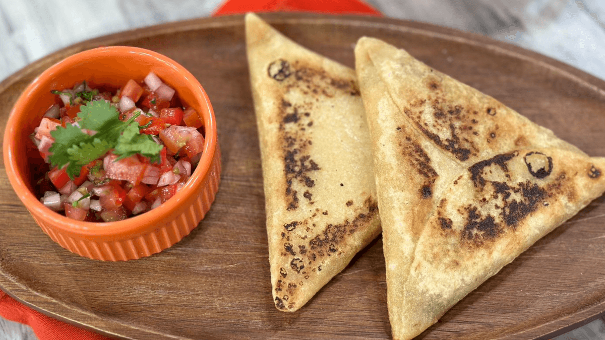 Tortilhoca com queijos brasileiros e folhas | Band Receitas
