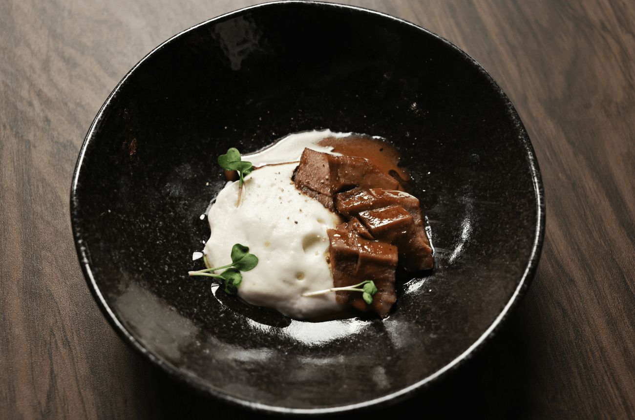 Língua de porco com espuma de inhame | Band Receitas