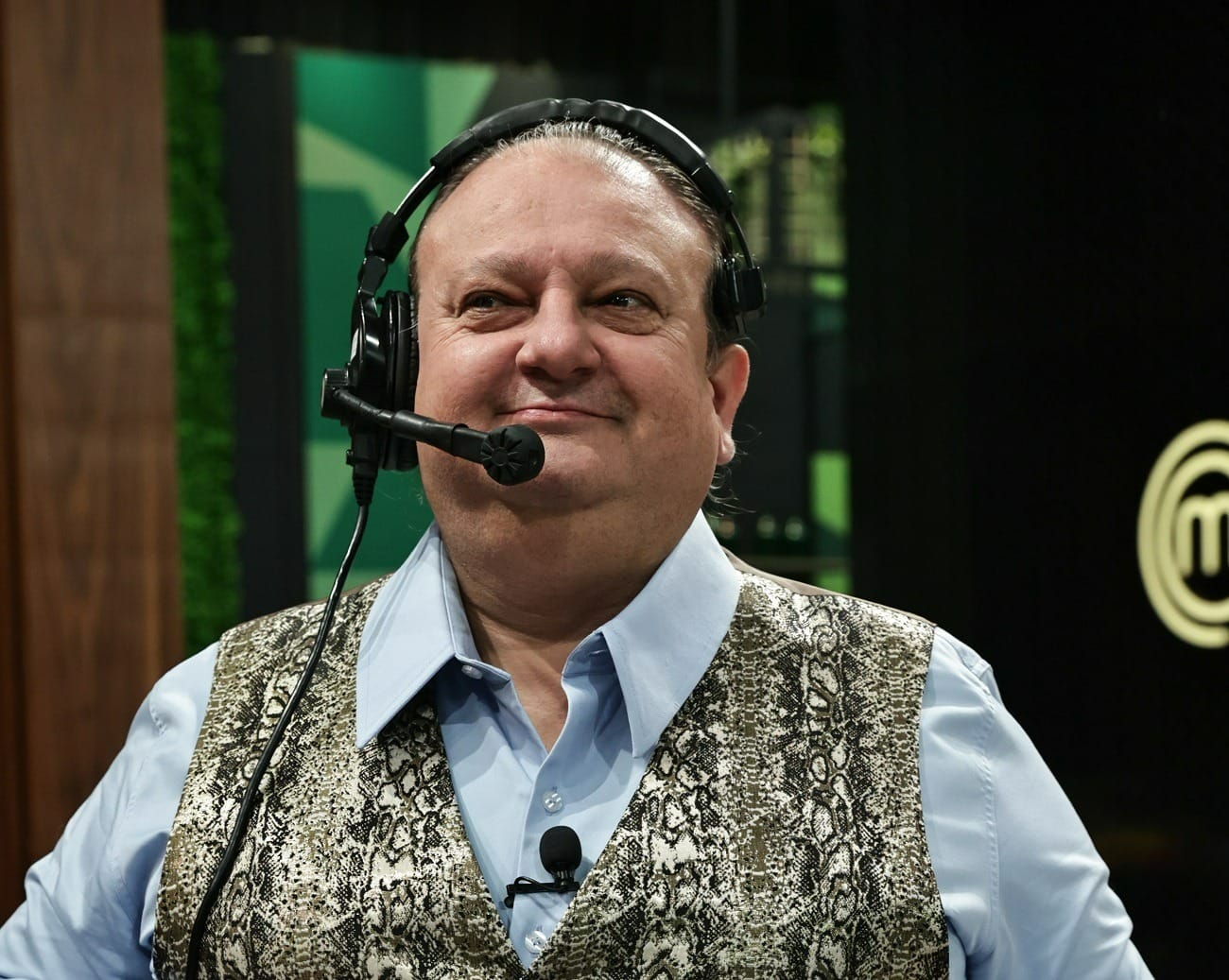 Amigo revela que Jacquin é ótimo sambista: “Rebola, vai até embaixo e canta"