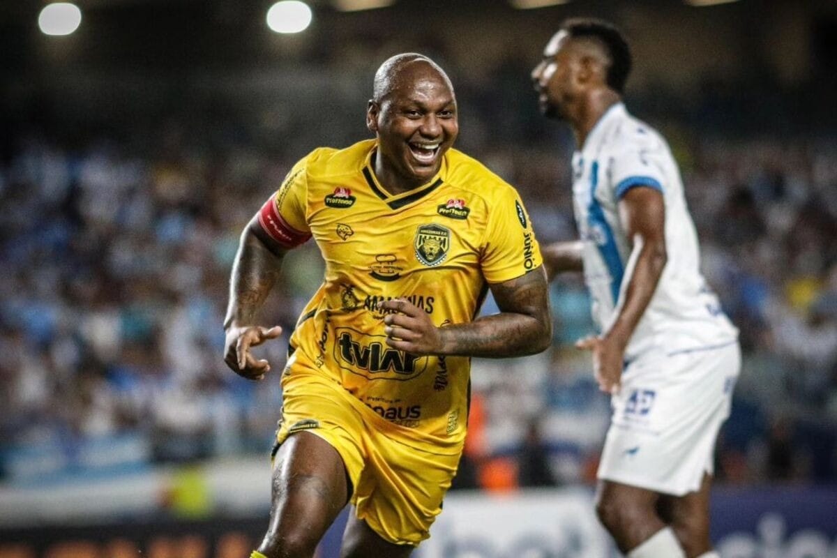 Com gols de Jô e Sassá, Amazonas bate Brusque na Série B; assista aos melhores momentos