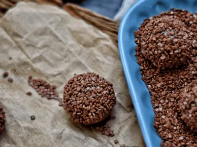 Carole Crema defende brigadeiro raiz: "Encheram o doce de frescuras"