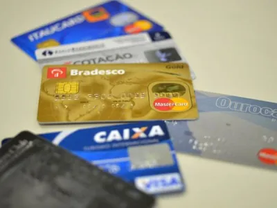 Empréstimo pessoal vai ficar mais barato com a Selic? Especialista responde