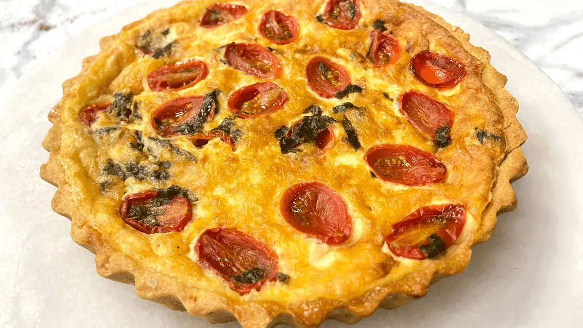 Quiche caprese com iogurte | Band Receitas