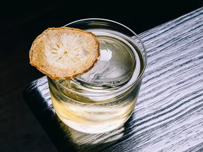 Aprenda receita de drink de bar paulista que está na lista dos melhores do mundo