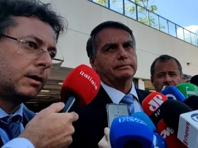 Na PF, Bolsonaro volta a criticar condução das eleições pelo TSE e questiona STF