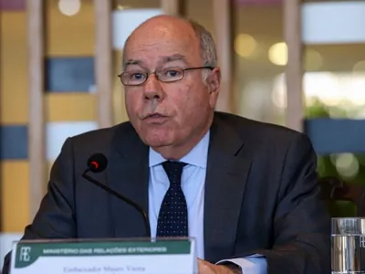 Schüler: Itamaraty não deveria misturar questão de Estado com eleição