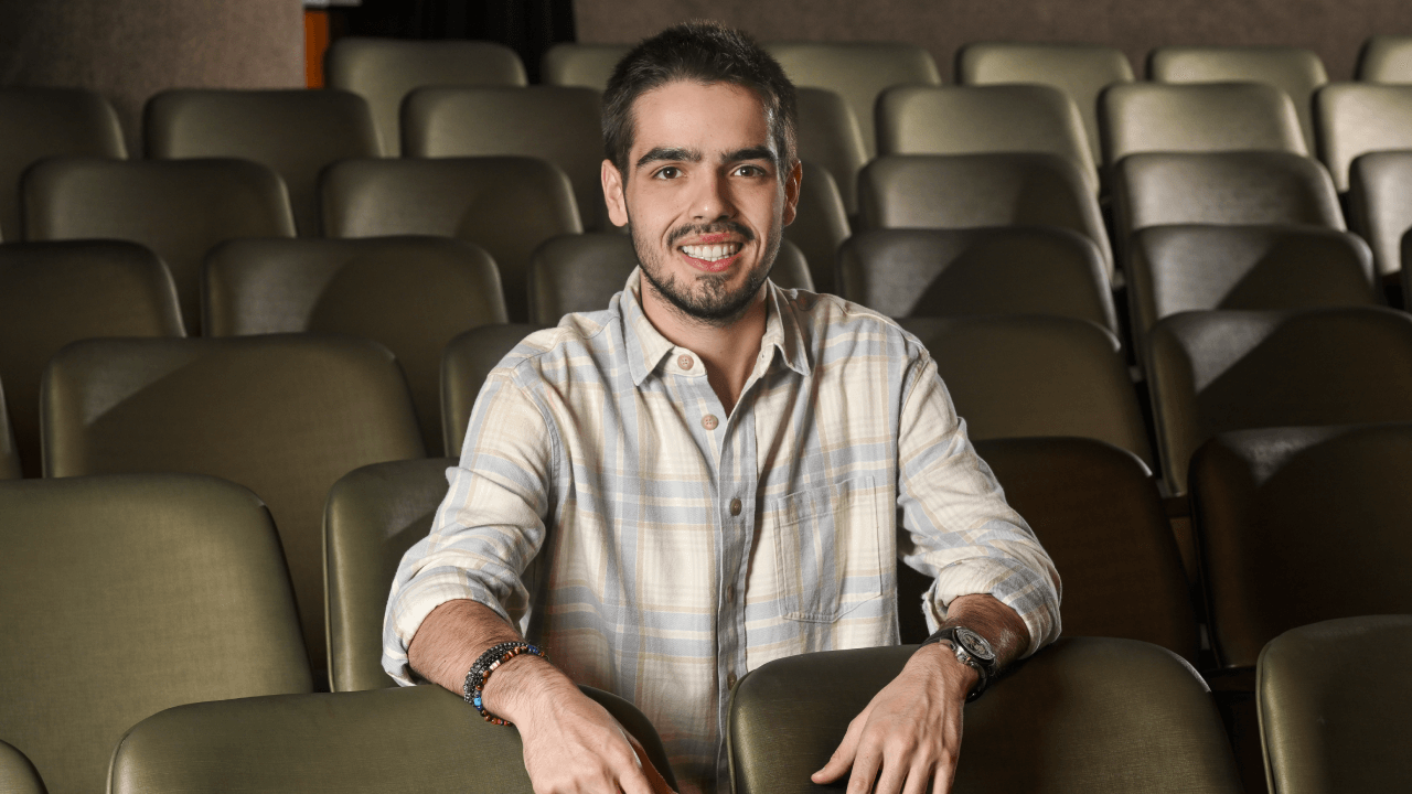 João Silva vai estrear nas noites de domingo da Band