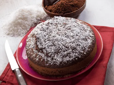 Brigadeirão com coco é a sobremesa "geladinha" perfeita para o calor