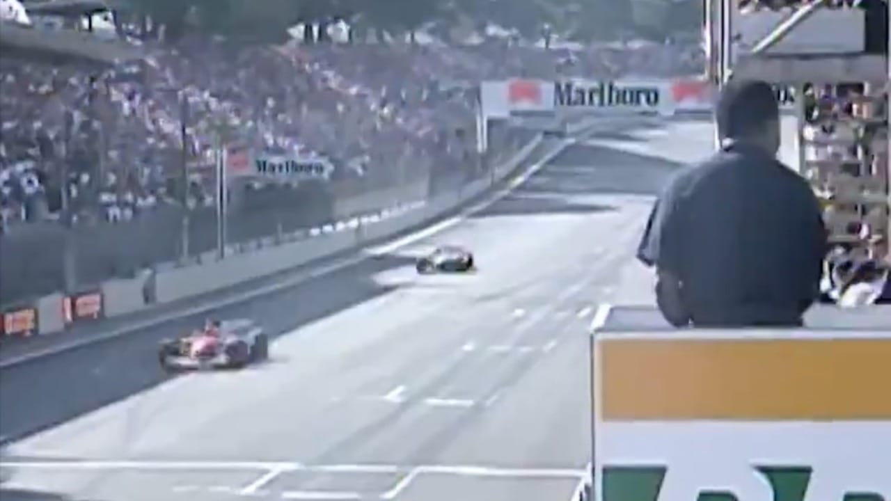 Escalado para bandeirada, Pelé 'perdeu' vitória de Schumacher em SP; relembre